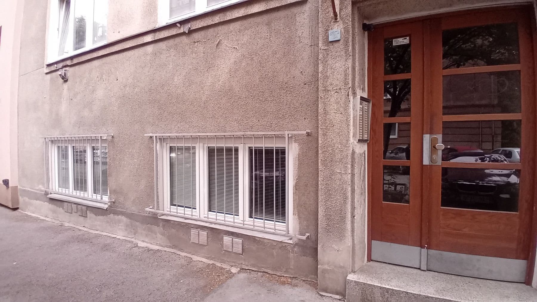 Pronájem nebytového prostoru 42 m², Biskupcova, Praha, Praha Pronájem nebytového prostoru 42 m², Biskupcova, Praha, Praha