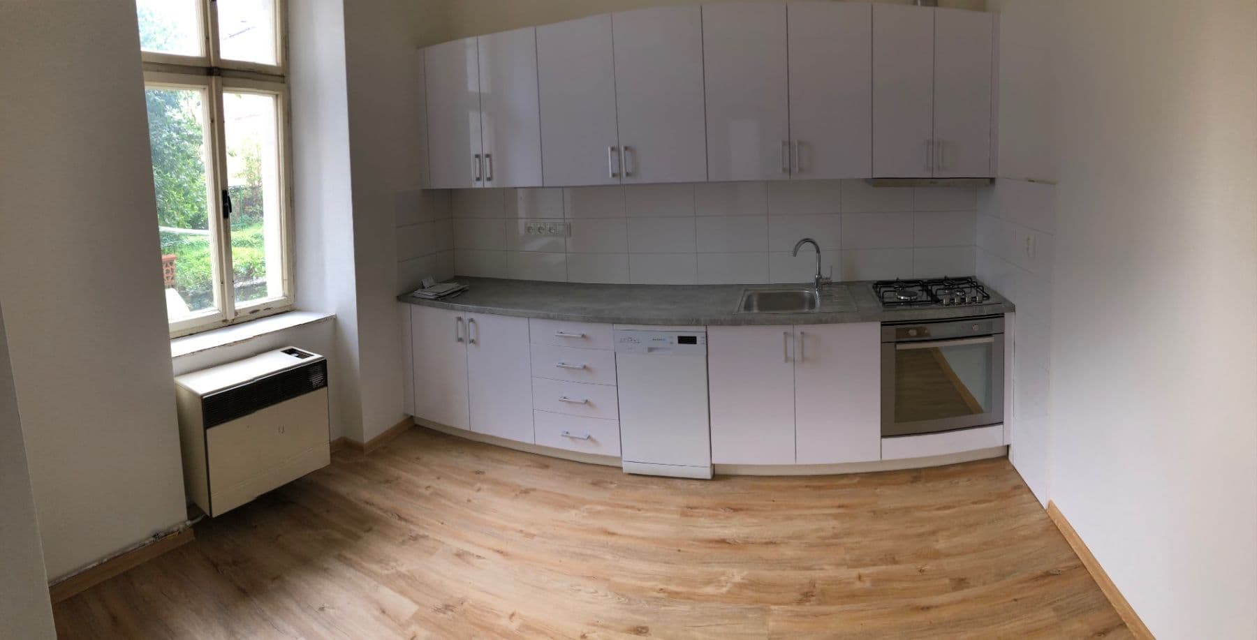 Pronájem bytu 2+1 75 m², Sladkovského, Plzeň, Plzeňský kraj Pronájem bytu 2+1 75 m², Sladkovského, Plzeň, Plzeňský kraj