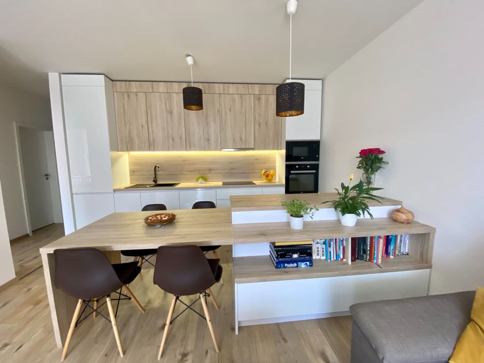 Prodej bytu 2+1 60 m², Béžová, Petržalka, Bratislavský kraj Prodej bytu 2+1 60 m², Béžová, Petržalka, Bratislavský kraj