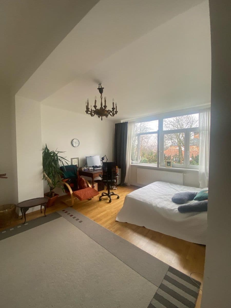Pronájem bytu 1+1 75 m², Pod Hájem, Praha, Praha Pronájem bytu 1+1 75 m², Pod Hájem, Praha, Praha