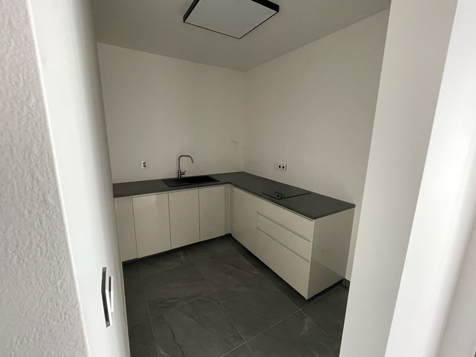 Pronájem nebytového prostoru 1.890 m², Hlavní, Herink, Středočeský kraj Pronájem nebytového prostoru 1.890 m², Hlavní, Herink, Středočeský kraj