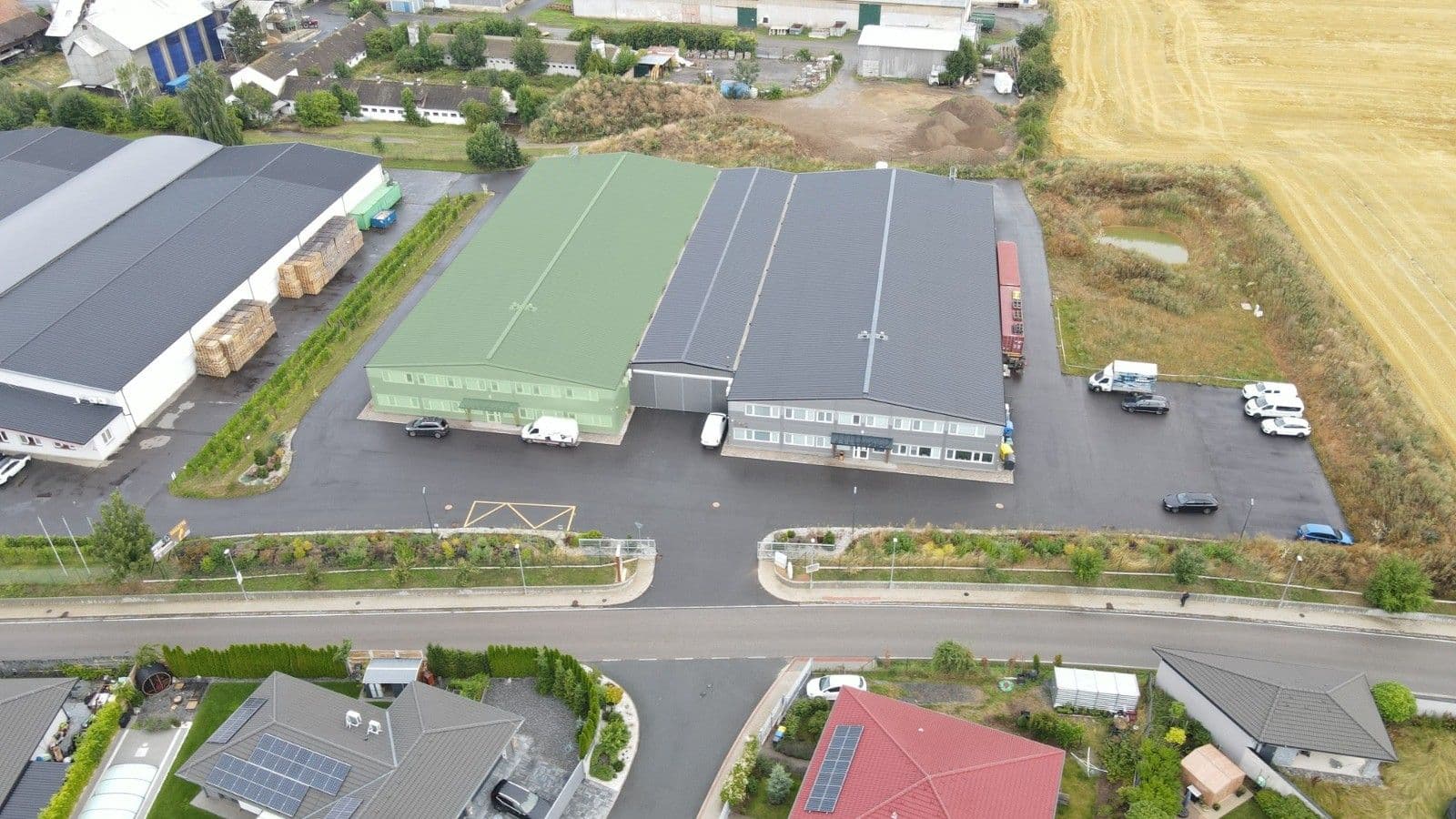 Pronájem nebytového prostoru 1.890 m², Hlavní, Herink, Středočeský kraj Pronájem nebytového prostoru 1.890 m², Hlavní, Herink, Středočeský kraj