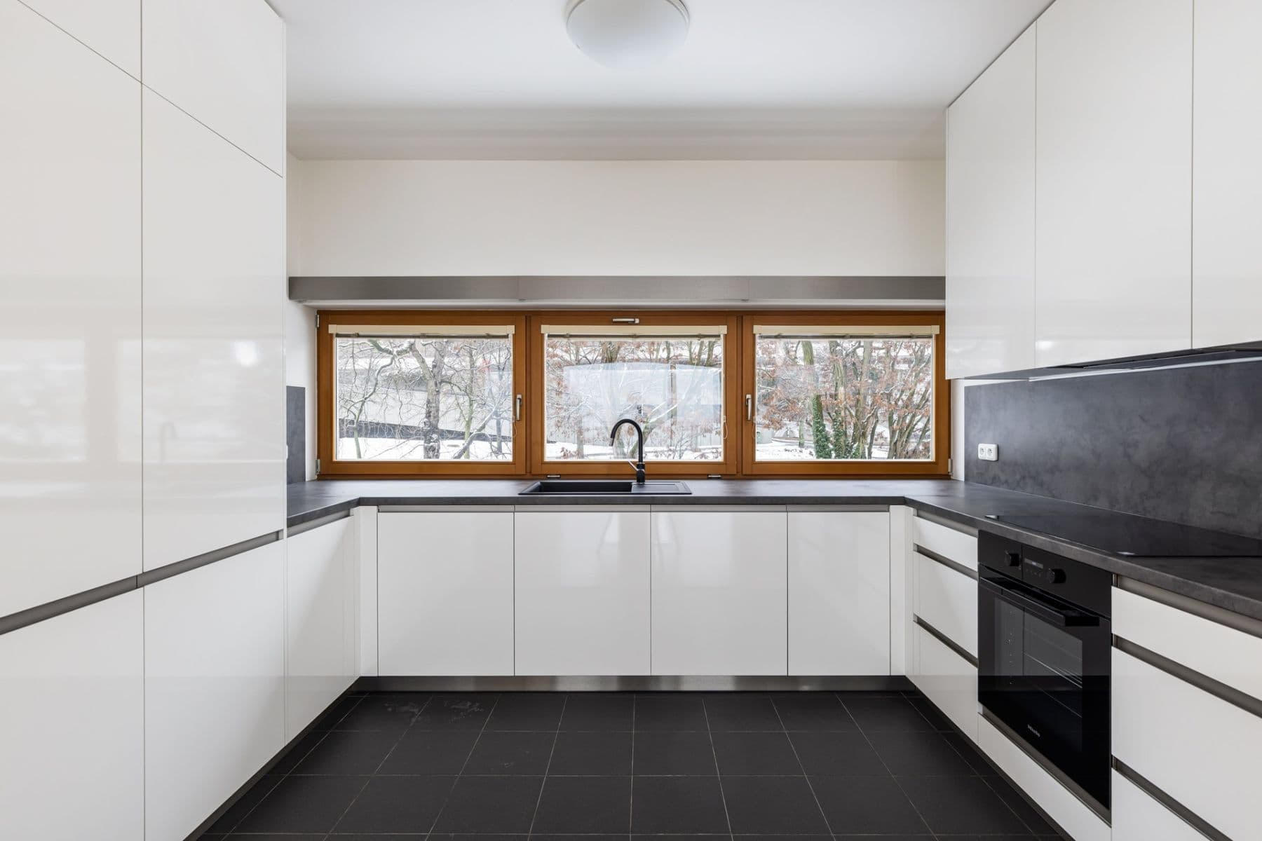 Pronájem bytu 3+kk 95 m², Na Bučance, Praha, Praha Pronájem bytu 3+kk 95 m², Na Bučance, Praha, Praha