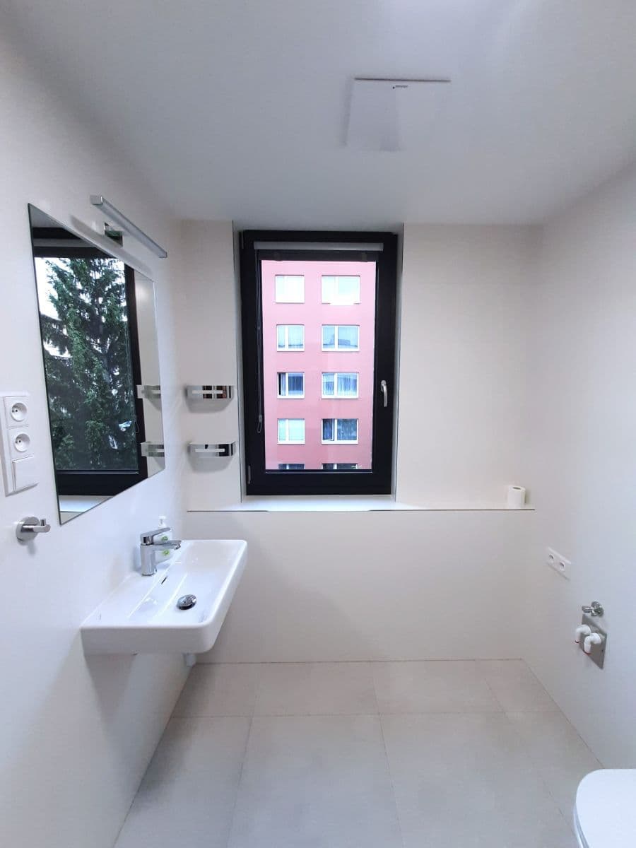 Pronájem bytu 1+kk 32 m², Práčská, Praha, Praha Pronájem bytu 1+kk 32 m², Práčská, Praha, Praha