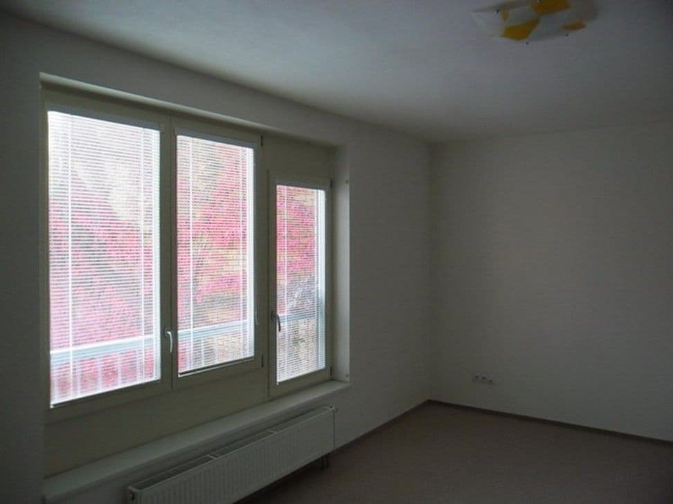 Pronájem bytu 2+kk 61 m², Karla Zicha, Praha, Praha Pronájem bytu 2+kk 61 m², Karla Zicha, Praha, Praha