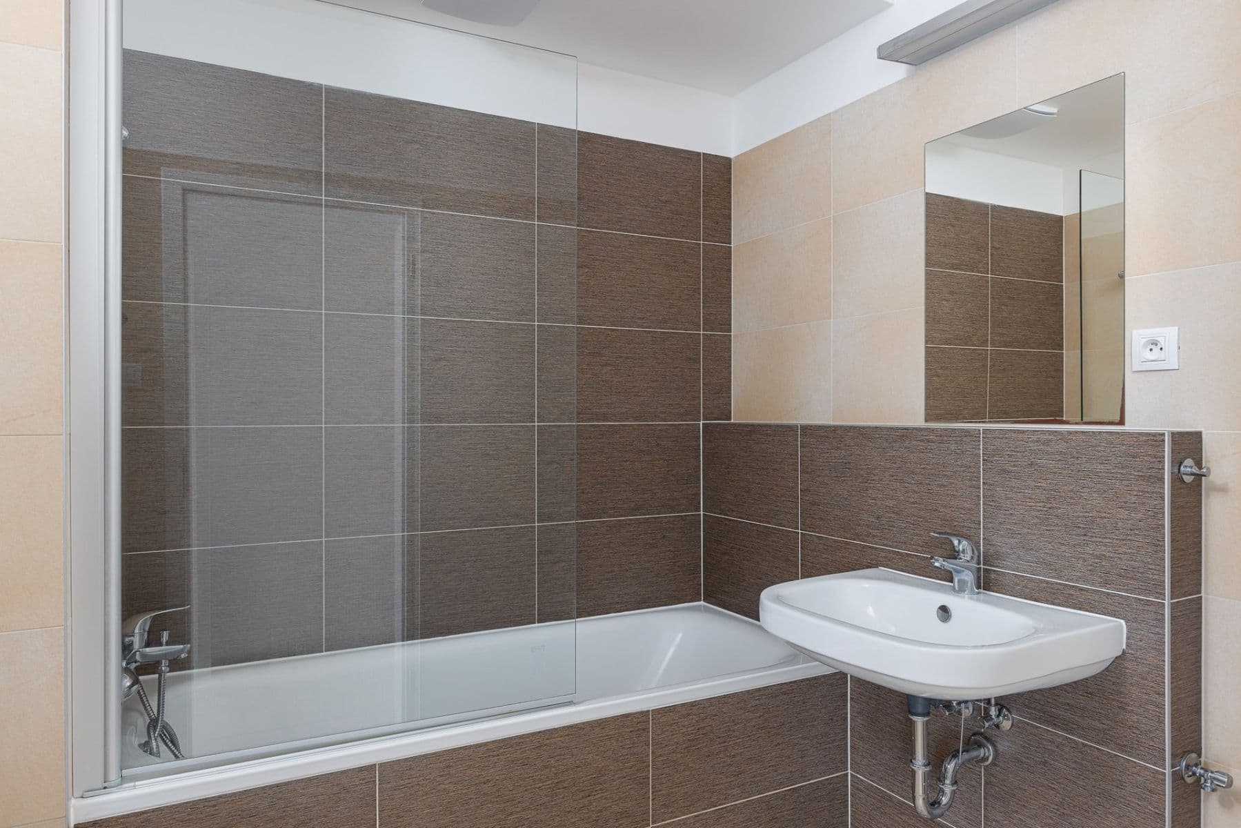Pronájem bytu 2+kk 56 m², Hevlínská, Praha, Praha Pronájem bytu 2+kk 56 m², Hevlínská, Praha, Praha