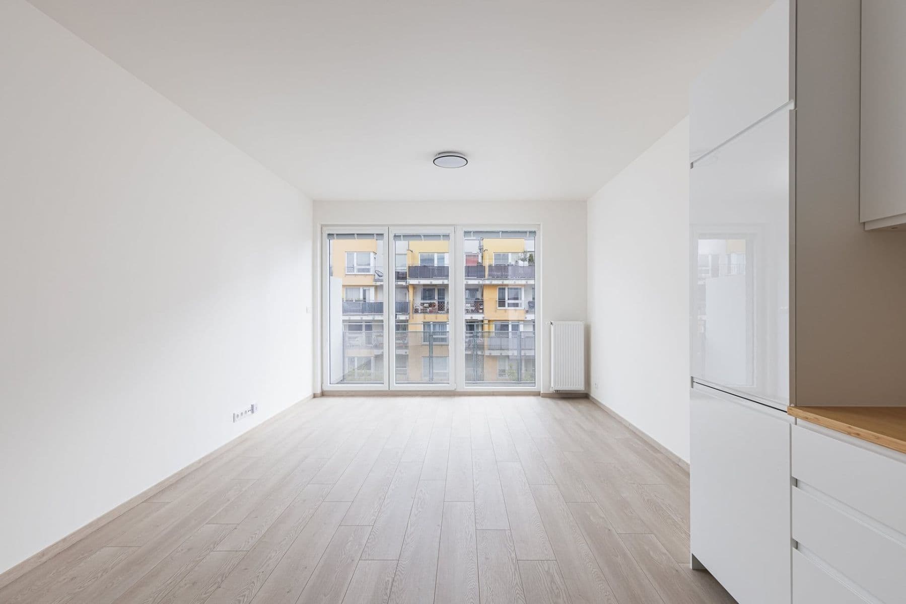 Pronájem bytu 1+kk 38 m², Gerstelova, Praha, Praha Pronájem bytu 1+kk 38 m², Gerstelova, Praha, Praha