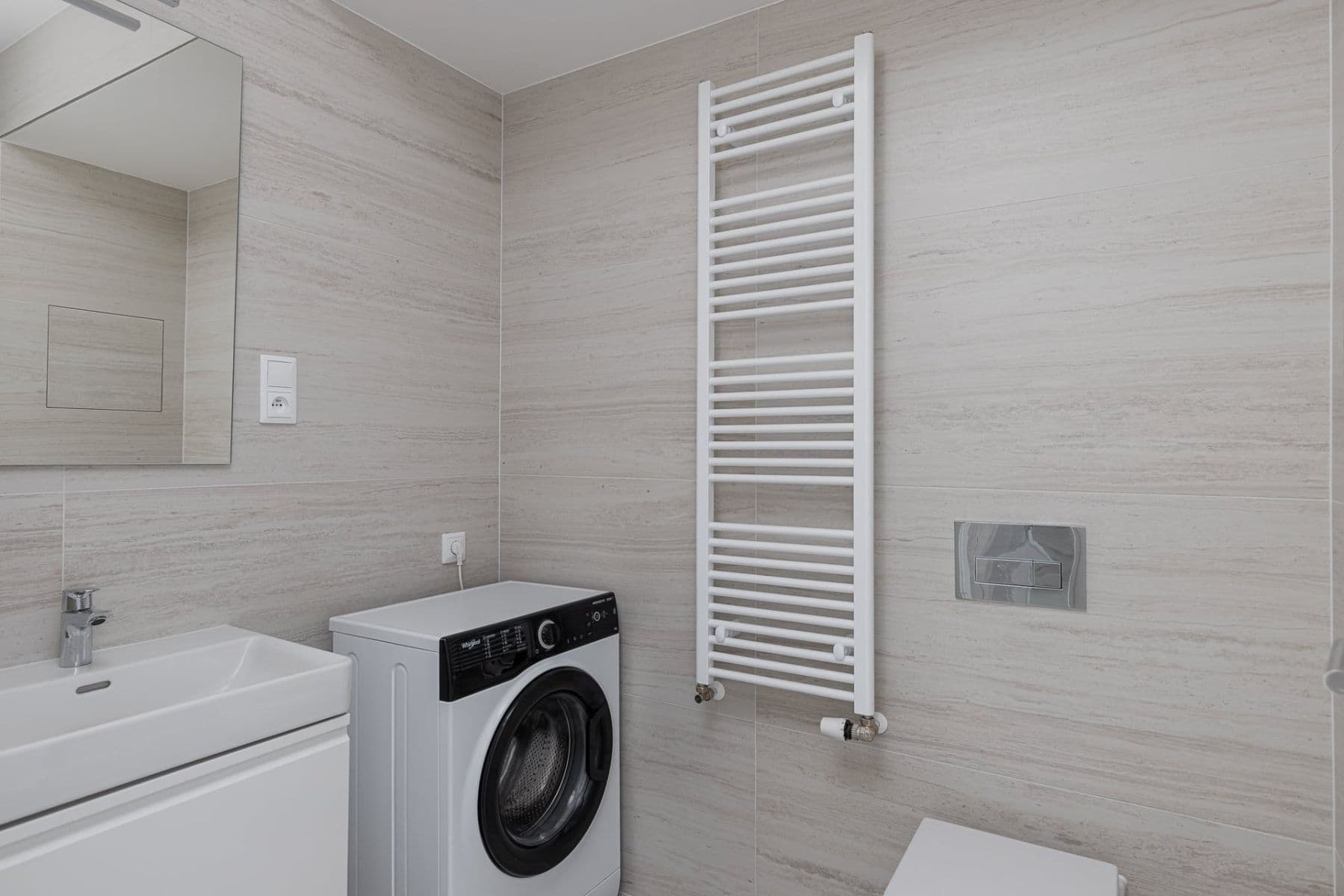 Pronájem bytu 1+kk 38 m², Gerstelova, Praha, Praha Pronájem bytu 1+kk 38 m², Gerstelova, Praha, Praha