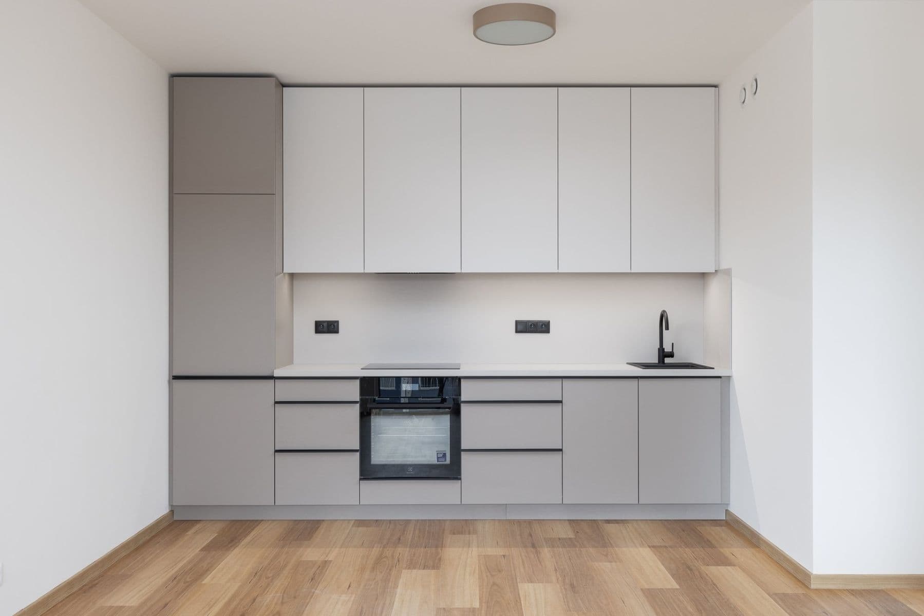 Pronájem bytu 2+kk 51 m², Kolmanova, Praha, Praha Pronájem bytu 2+kk 51 m², Kolmanova, Praha, Praha