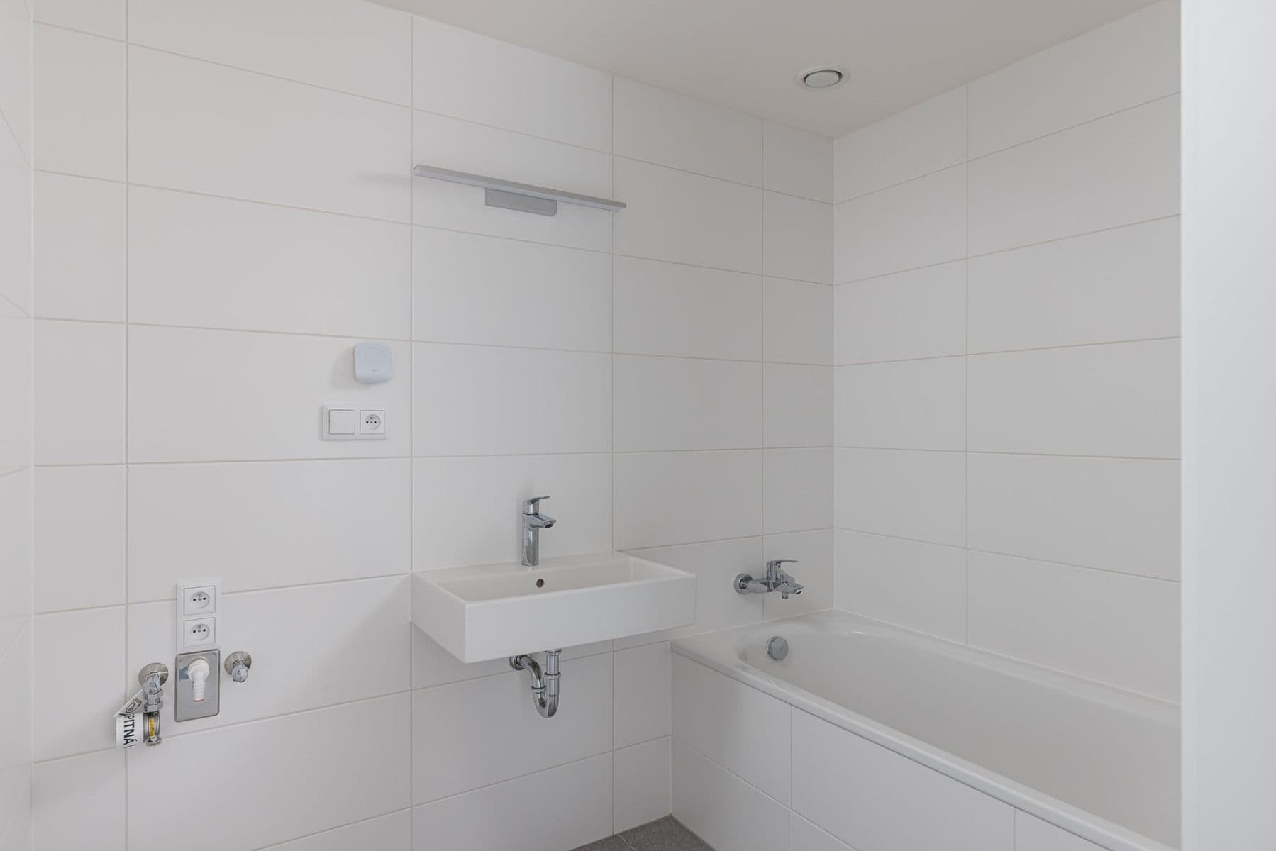 Pronájem bytu 2+kk 51 m², Kolmanova, Praha, Praha Pronájem bytu 2+kk 51 m², Kolmanova, Praha, Praha