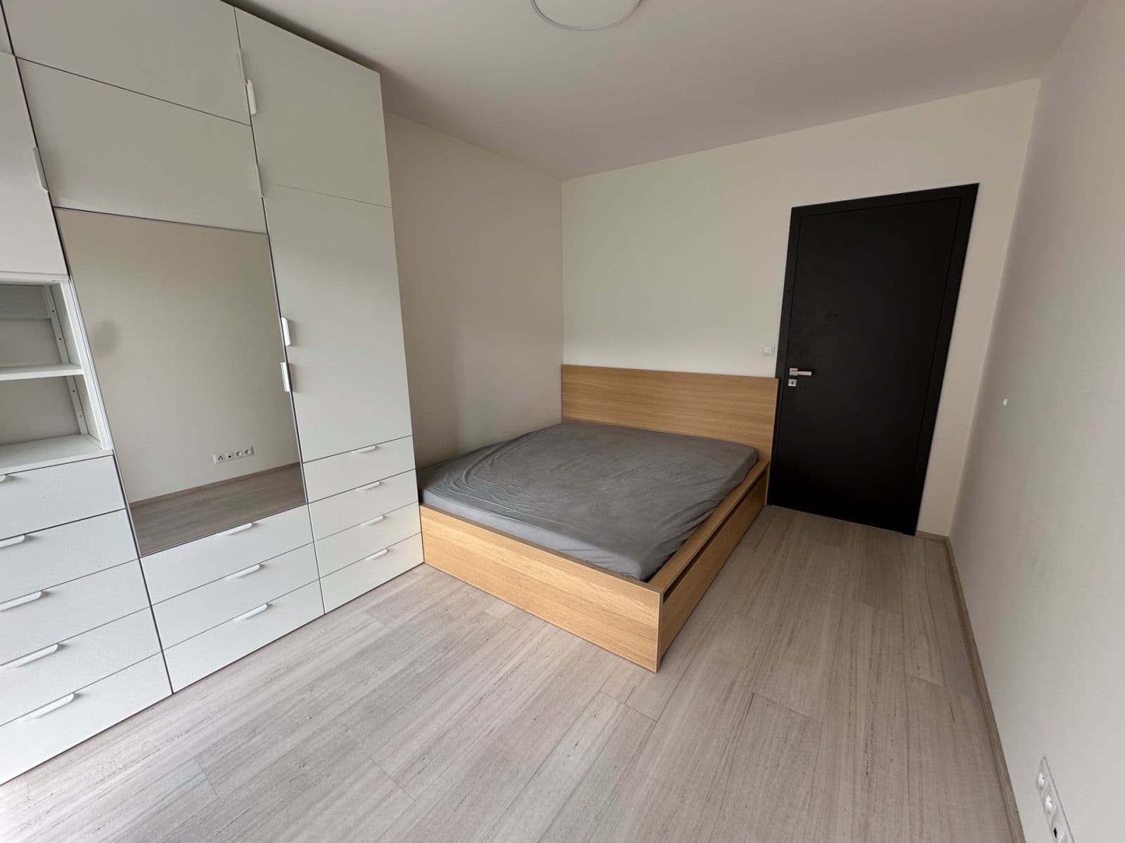 Pronájem bytu 2+kk 50 m², Měchnovská, Praha, Praha Pronájem bytu 2+kk 50 m², Měchnovská, Praha, Praha