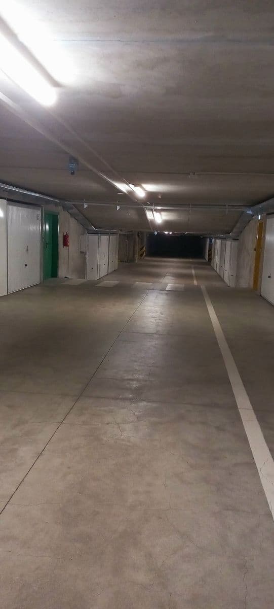 Prodej garáže 19 m², Štěpařská, Praha, Praha Prodej garáže 19 m², Štěpařská, Praha, Praha