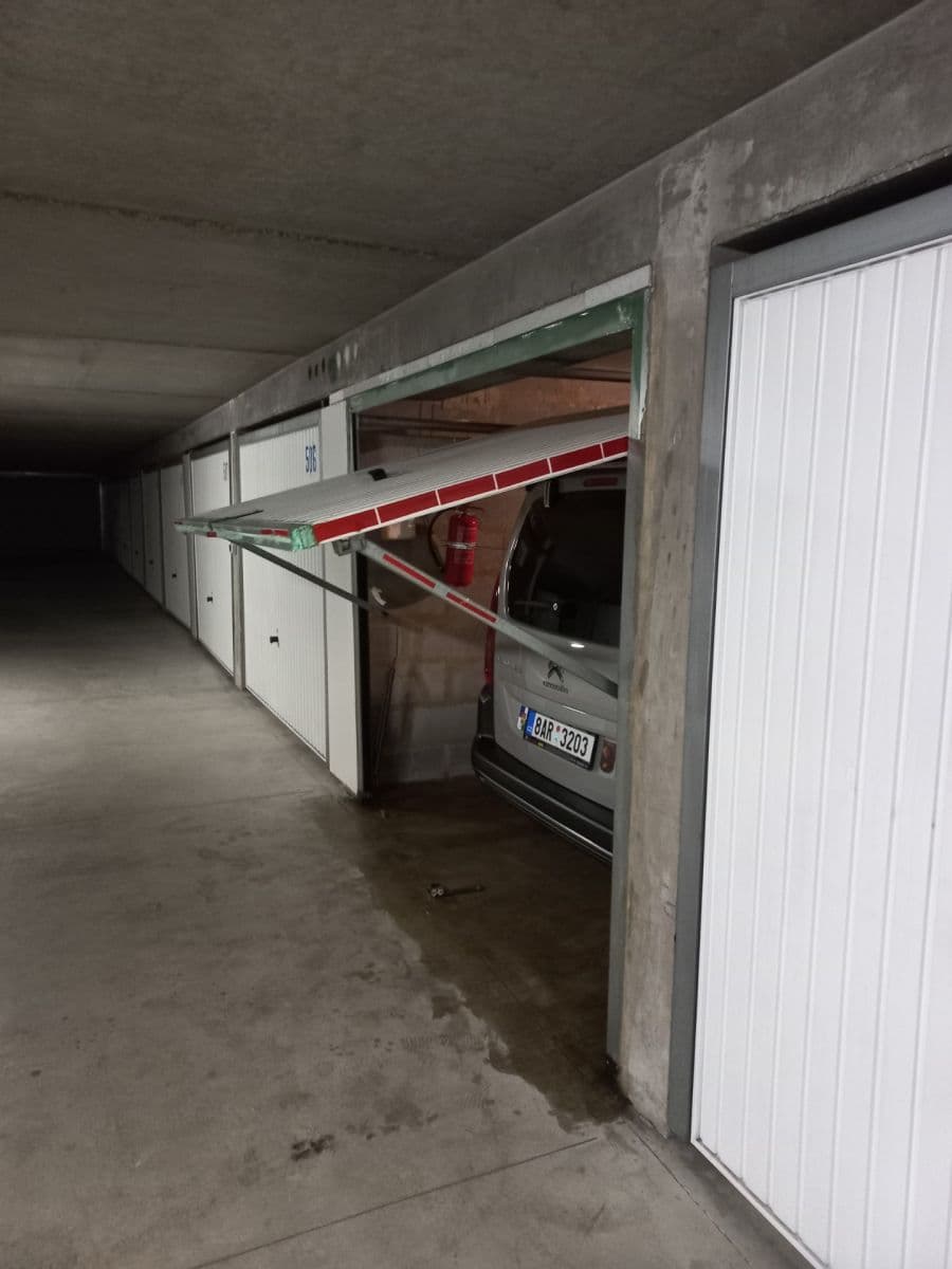 Prodej garáže 19 m², Štěpařská, Praha, Praha Prodej garáže 19 m², Štěpařská, Praha, Praha