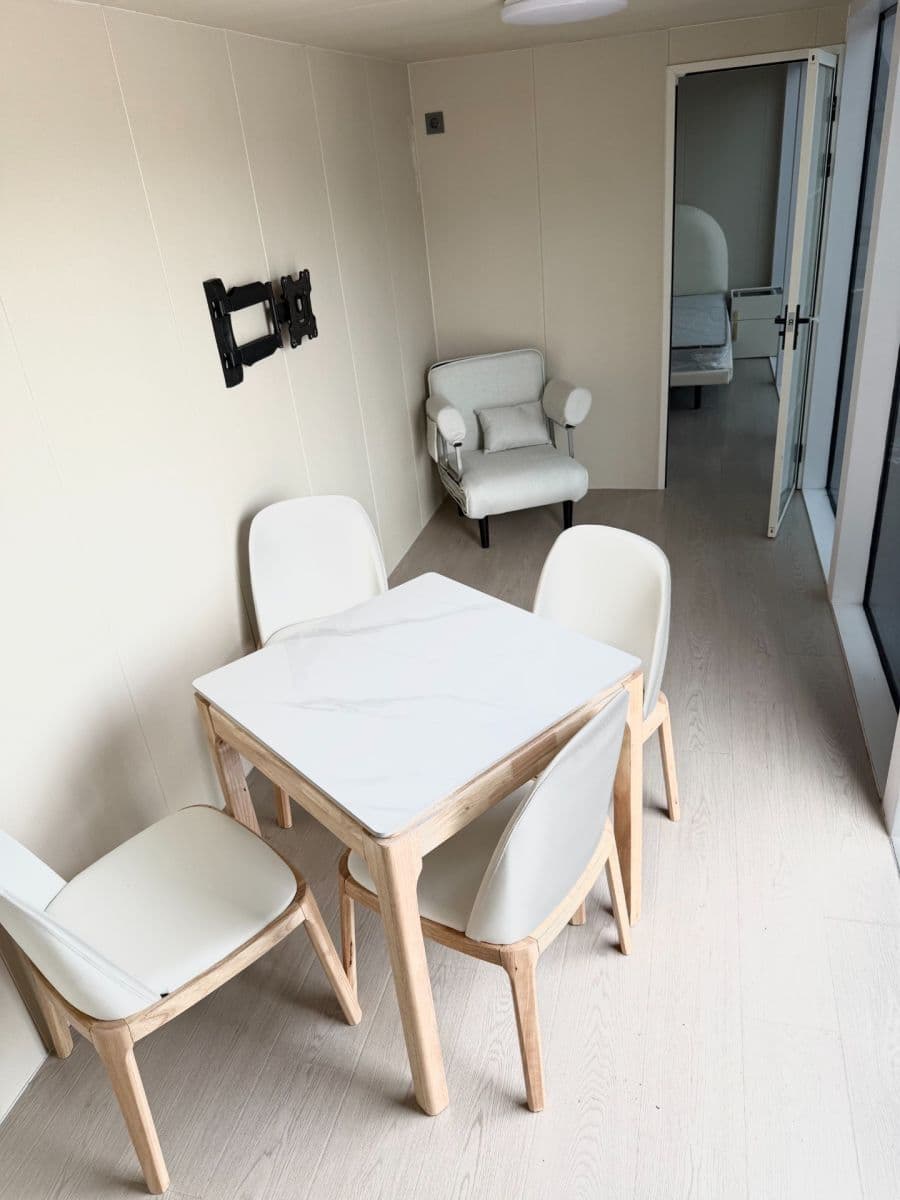 Prodej garáže 23 m², Praha, Praha Prodej garáže 23 m², Praha, Praha