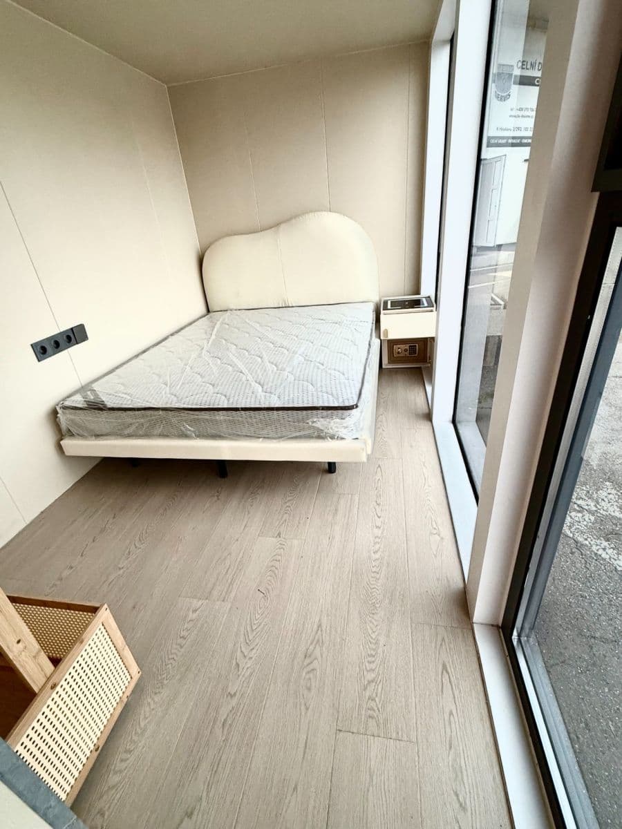Prodej garáže 23 m², Praha, Praha Prodej garáže 23 m², Praha, Praha