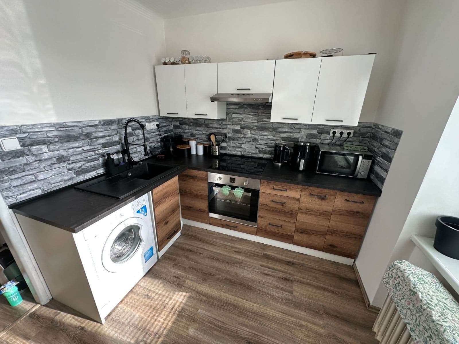 Pronájem bytu 1+1 30 m², Husova, Týnec nad Sázavou, Středočeský kraj Pronájem bytu 1+1 30 m², Husova, Týnec nad Sázavou, Středočeský kraj