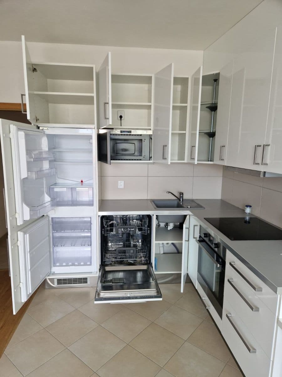 Pronájem bytu 1+kk 29 m², Hornoměcholupská, Praha, Praha Pronájem bytu 1+kk 29 m², Hornoměcholupská, Praha, Praha