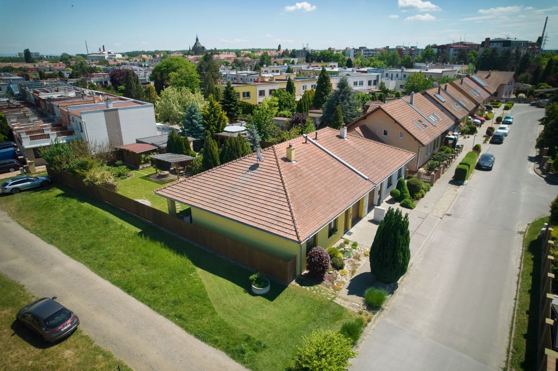 Prodej domu 124 m², pozemek 468 m², Nádražní, Břeclav, Jihomoravský kraj Prodej domu 124 m², pozemek 468 m², Nádražní, Břeclav, Jihomoravský kraj