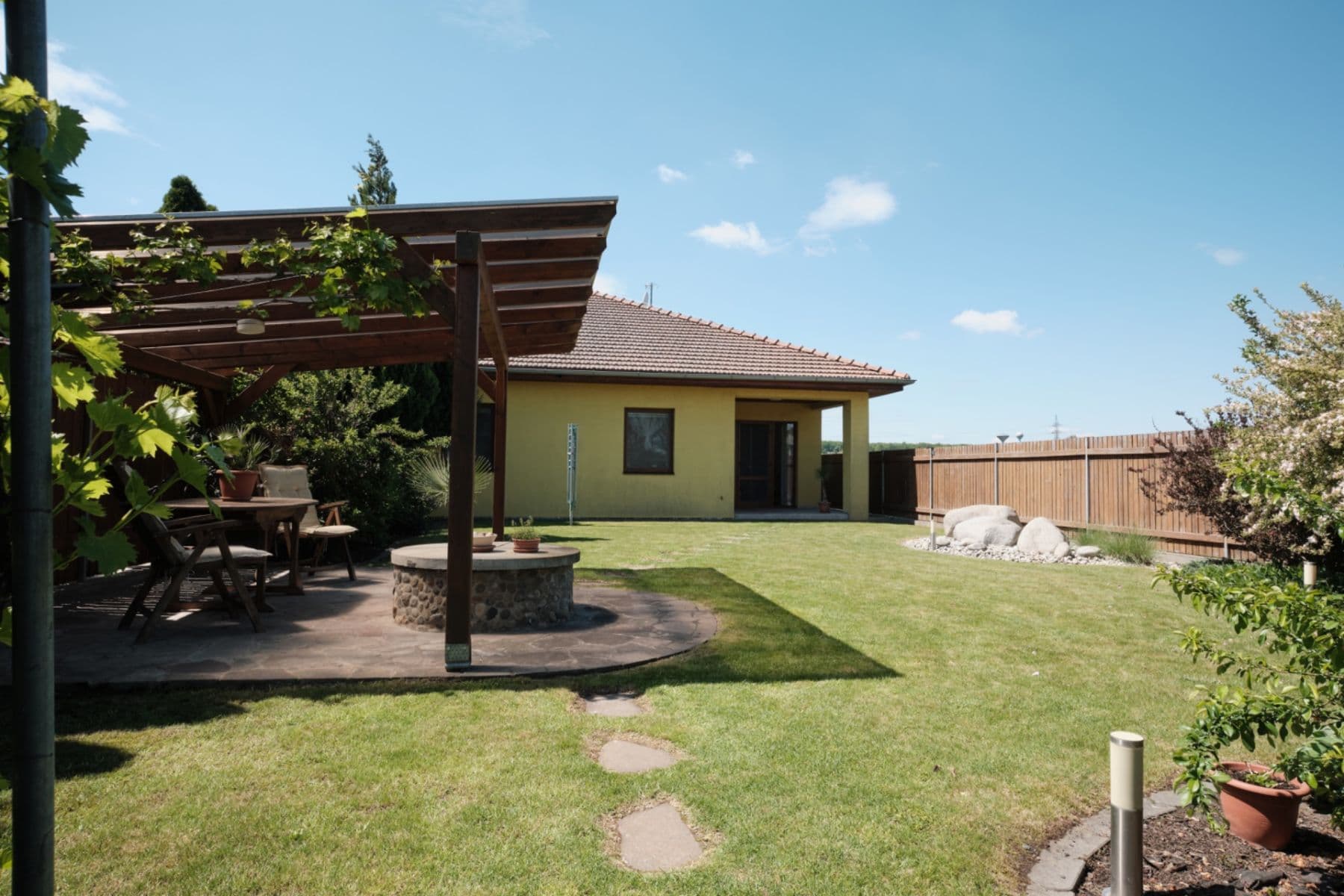 Prodej domu 124 m², pozemek 468 m², Nádražní, Břeclav, Jihomoravský kraj Prodej domu 124 m², pozemek 468 m², Nádražní, Břeclav, Jihomoravský kraj