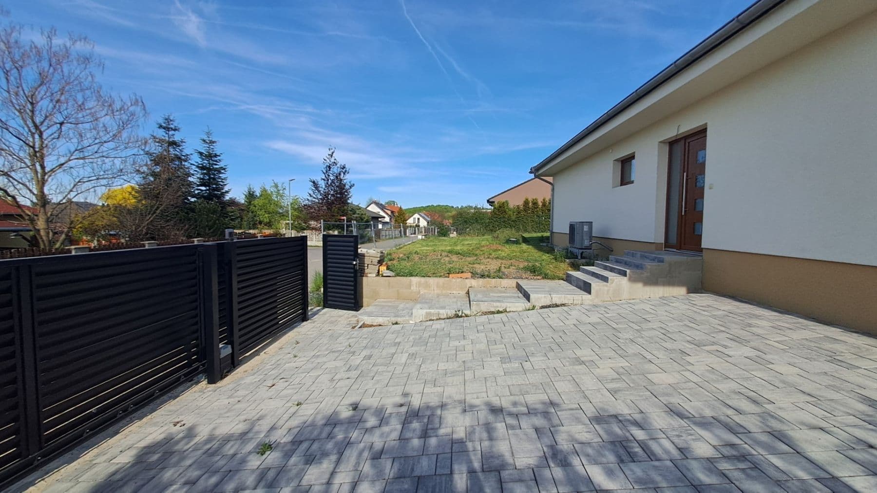 Pronájem domu 127 m², pozemek 1.000 m², Na Statku, Tuklaty, Středočeský kraj Pronájem domu 127 m², pozemek 1.000 m², Na Statku, Tuklaty, Středočeský kraj