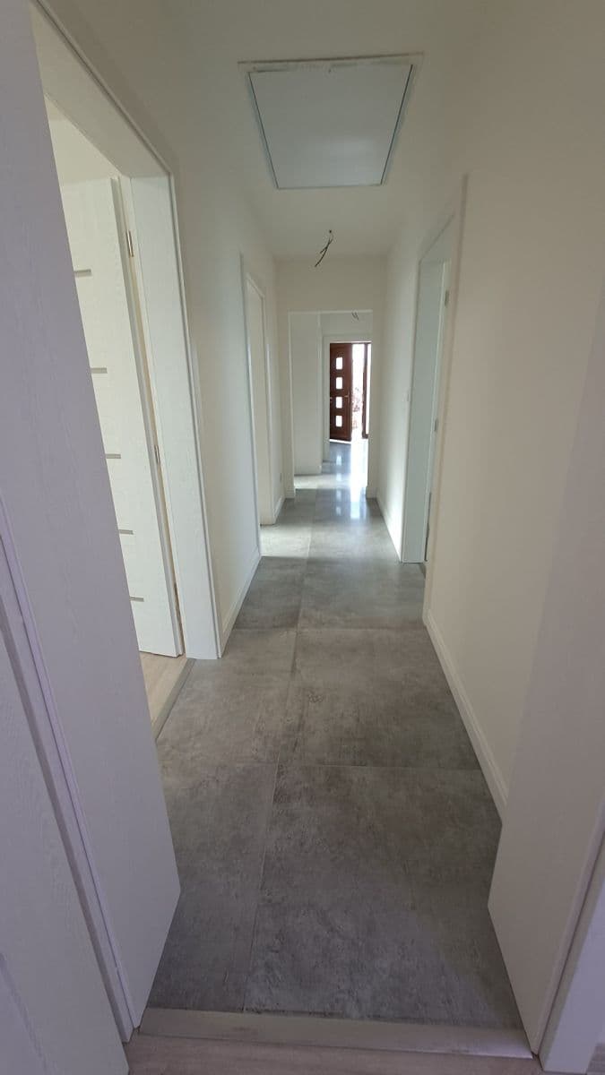 Pronájem domu 127 m², pozemek 1.000 m², Na Statku, Tuklaty, Středočeský kraj Pronájem domu 127 m², pozemek 1.000 m², Na Statku, Tuklaty, Středočeský kraj