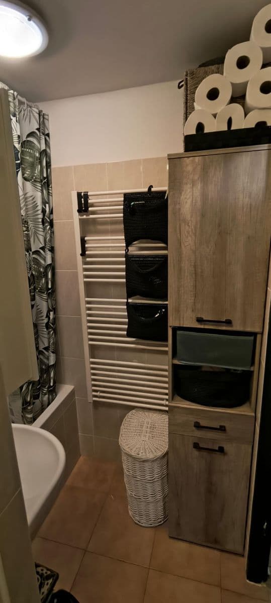 Prodej bytu 2+kk 45 m², Zvoncovitá, Praha, Praha Prodej bytu 2+kk 45 m², Zvoncovitá, Praha, Praha