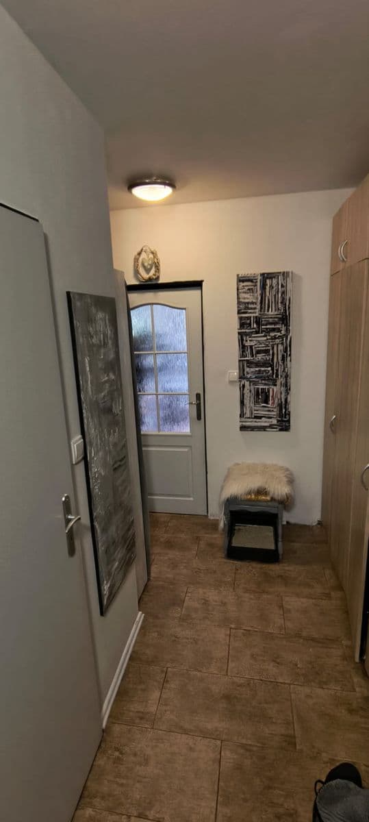Prodej bytu 2+kk 45 m², Zvoncovitá, Praha, Praha Prodej bytu 2+kk 45 m², Zvoncovitá, Praha, Praha