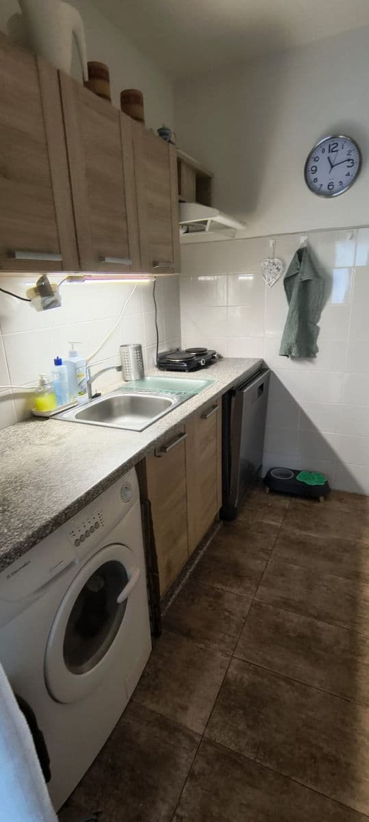 Prodej bytu 2+kk 45 m², Zvoncovitá, Praha, Praha Prodej bytu 2+kk 45 m², Zvoncovitá, Praha, Praha