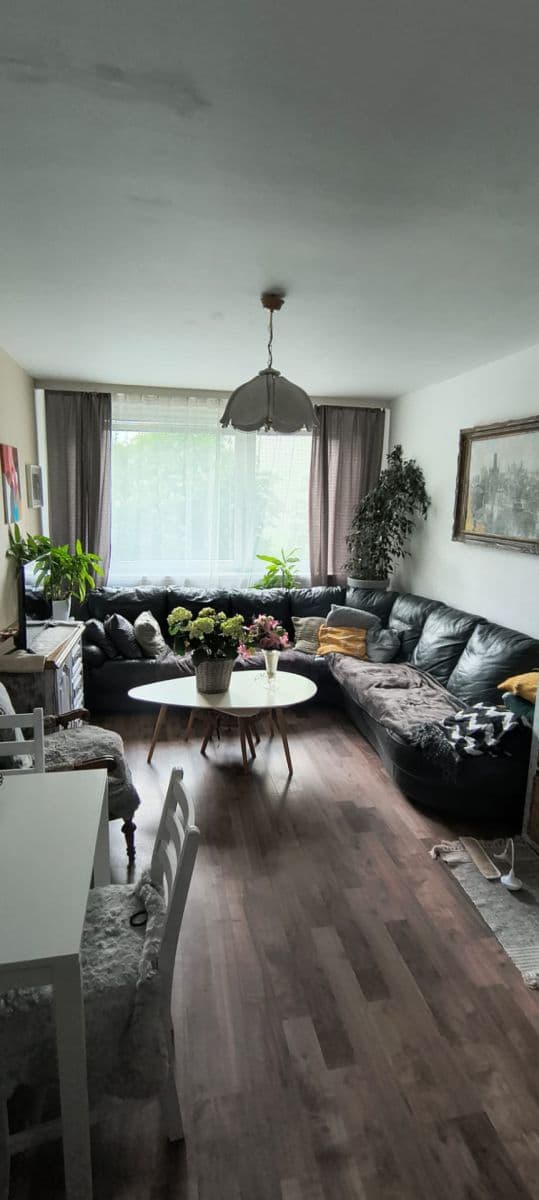 Prodej bytu 2+kk 45 m², Zvoncovitá, Praha, Praha Prodej bytu 2+kk 45 m², Zvoncovitá, Praha, Praha