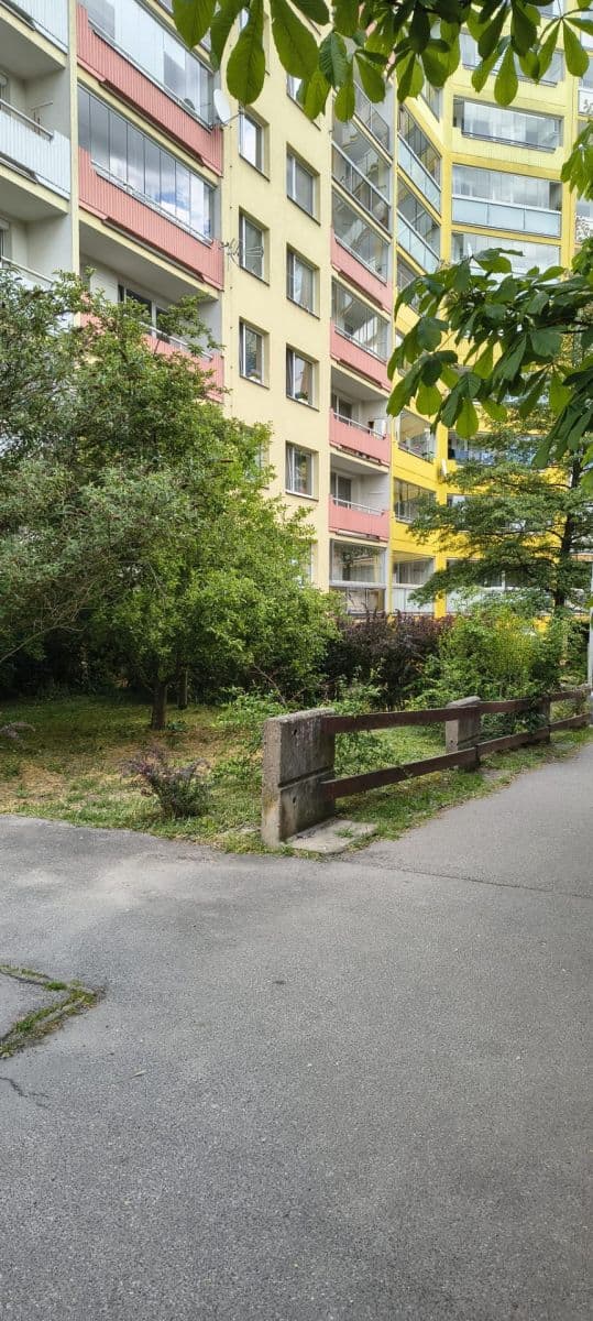 Prodej bytu 2+kk 45 m², Zvoncovitá, Praha, Praha Prodej bytu 2+kk 45 m², Zvoncovitá, Praha, Praha