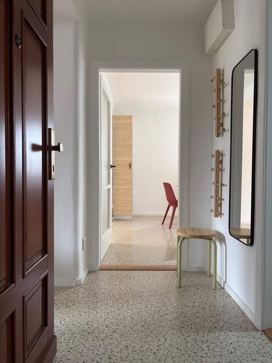 Pronájem bytu 2+1 50 m², Jiřího Wolkera, Rožnov pod Radhoštěm, Zlínský kraj Pronájem bytu 2+1 50 m², Jiřího Wolkera, Rožnov pod Radhoštěm, Zlínský kraj