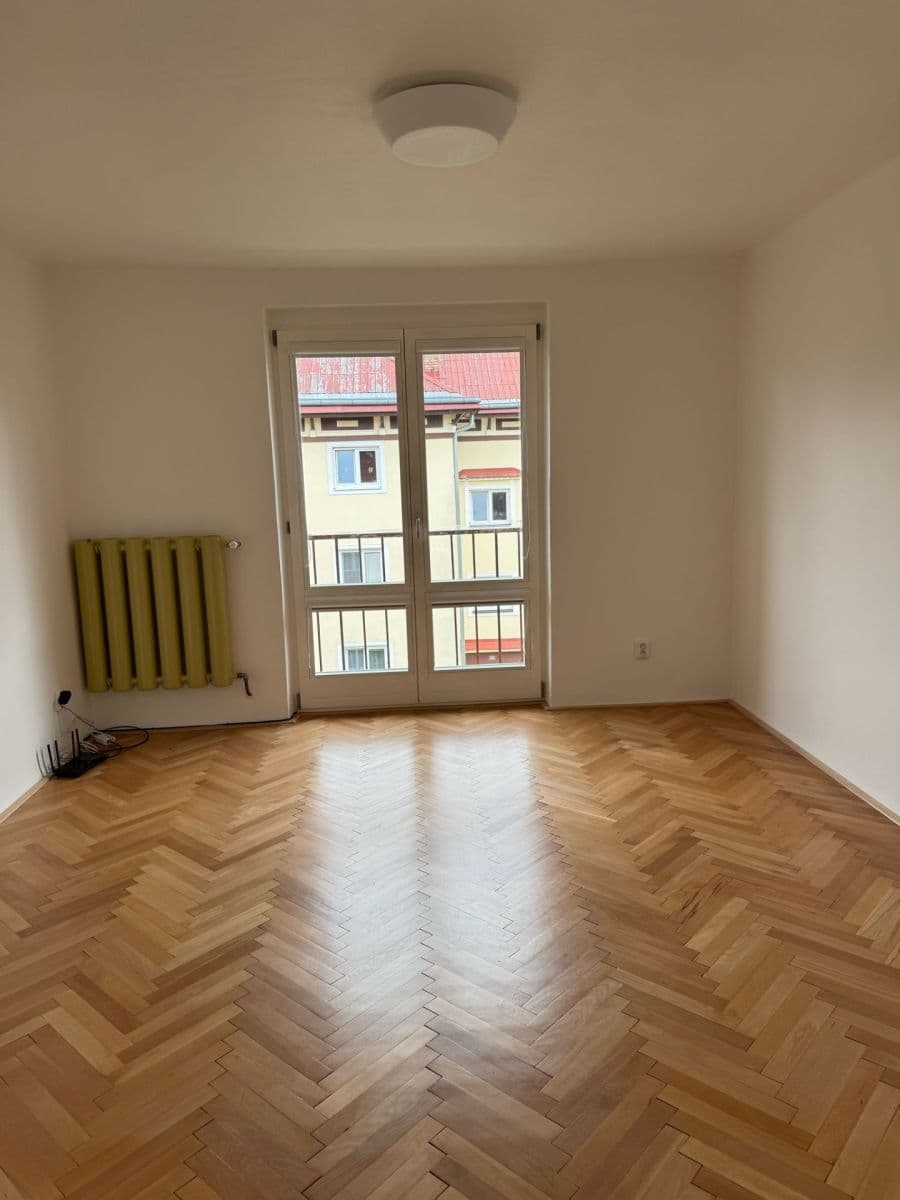 Pronájem bytu 2+1 50 m², Jiřího Wolkera, Rožnov pod Radhoštěm, Zlínský kraj Pronájem bytu 2+1 50 m², Jiřího Wolkera, Rožnov pod Radhoštěm, Zlínský kraj