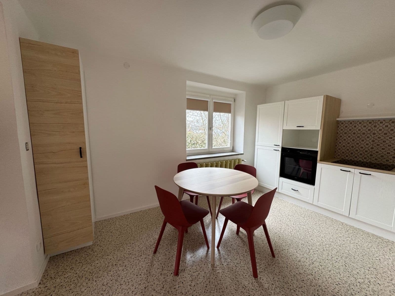 Pronájem bytu 2+1 50 m², Jiřího Wolkera, Rožnov pod Radhoštěm, Zlínský kraj Pronájem bytu 2+1 50 m², Jiřího Wolkera, Rožnov pod Radhoštěm, Zlínský kraj