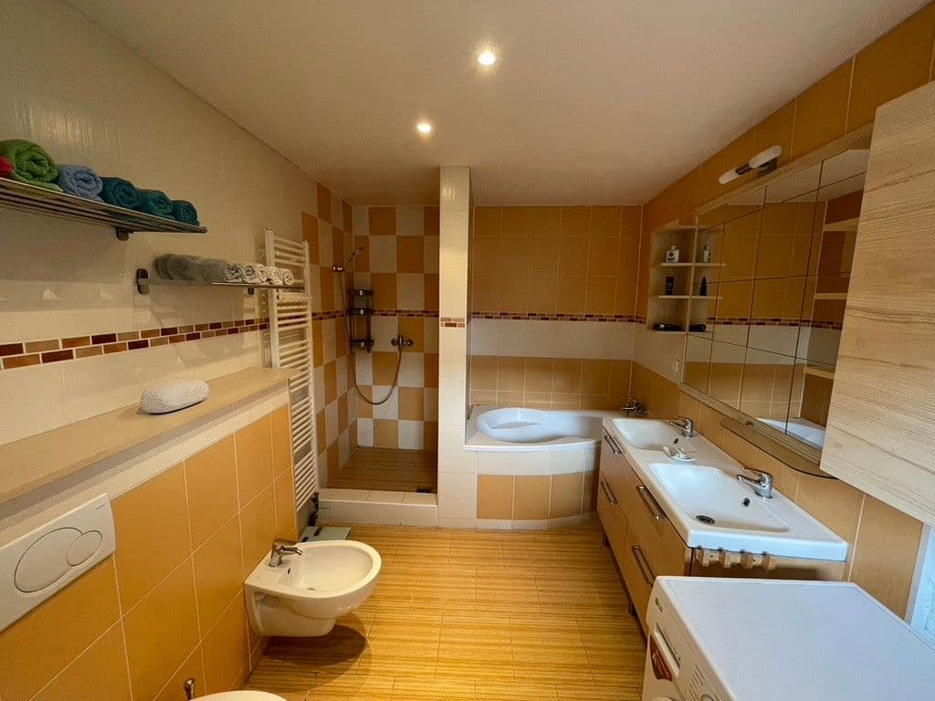 Prodej domu 180 m², pozemek 502 m², Šefranice, Zbraslav, Jihomoravský kraj Prodej domu 180 m², pozemek 502 m², Šefranice, Zbraslav, Jihomoravský kraj