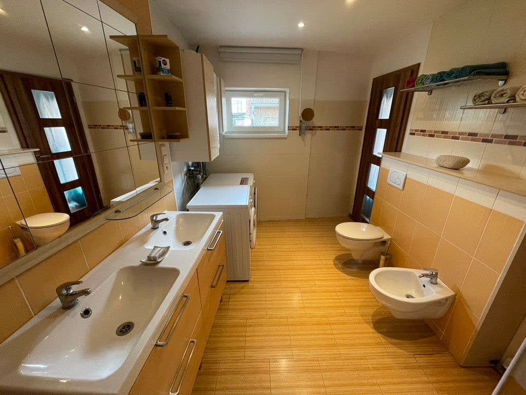 Prodej domu 180 m², pozemek 502 m², Šefranice, Zbraslav, Jihomoravský kraj Prodej domu 180 m², pozemek 502 m², Šefranice, Zbraslav, Jihomoravský kraj
