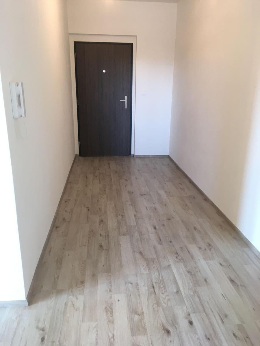 Pronájem bytu 2+kk 50 m², Chrudim, Pardubický kraj Pronájem bytu 2+kk 50 m², Chrudim, Pardubický kraj