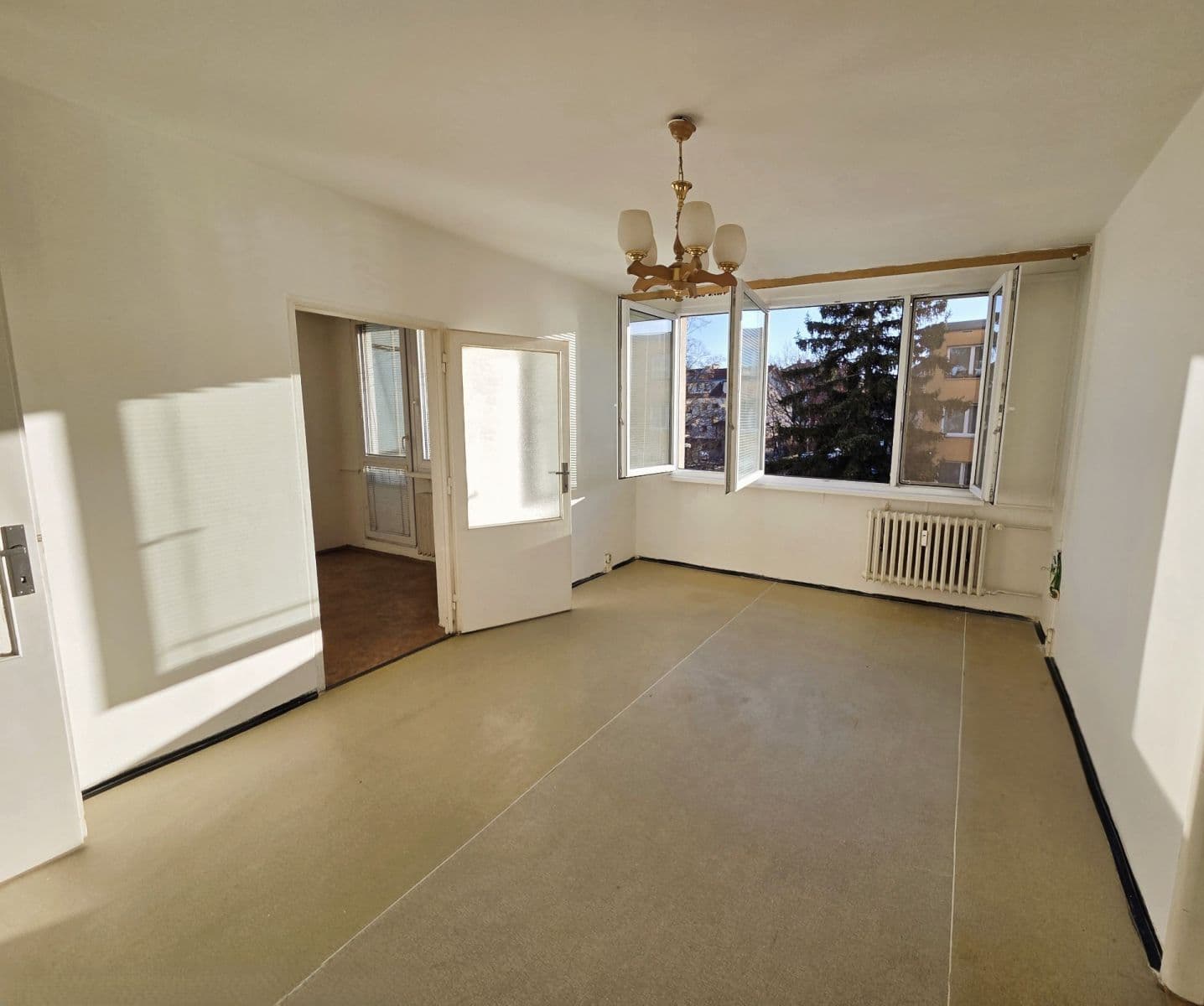 Prodej bytu 3+1 64 m², Křenická, Praha, Praha Prodej bytu 3+1 64 m², Křenická, Praha, Praha
