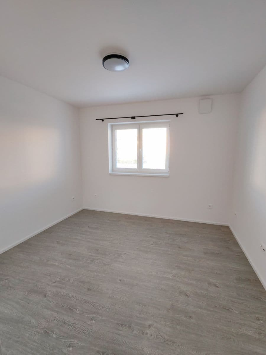 Pronájem bytu 3+kk 63 m², T. G. Masaryka, Kostelec nad Labem, Středočeský kraj Pronájem bytu 3+kk 63 m², T. G. Masaryka, Kostelec nad Labem, Středočeský kraj