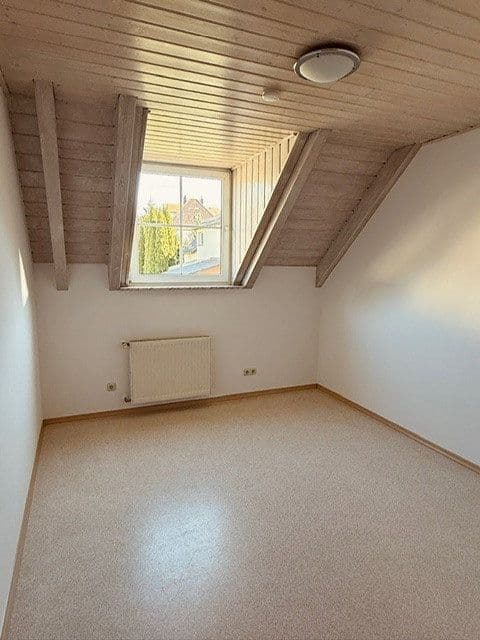 Pronájem domu 176 m², pozemek 394 m², Kümmersbruck, Bavorsko Pronájem domu 176 m², pozemek 394 m², Kümmersbruck, Bavorsko