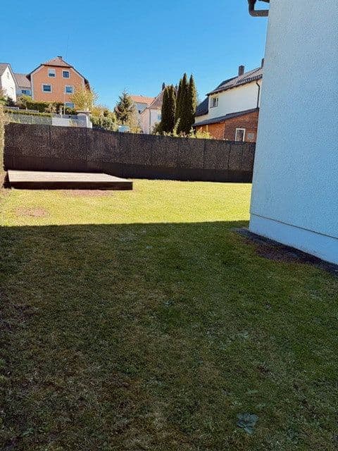 Pronájem domu 176 m², pozemek 394 m², Kümmersbruck, Bavorsko Pronájem domu 176 m², pozemek 394 m², Kümmersbruck, Bavorsko