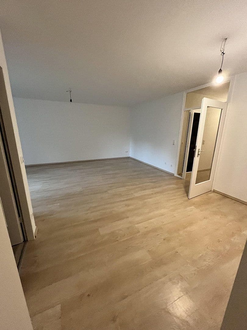 Pronájem bytu 2+1 71 m², Essen, Severní Porýní-Vestfálsko Pronájem bytu 2+1 71 m², Essen, Severní Porýní-Vestfálsko