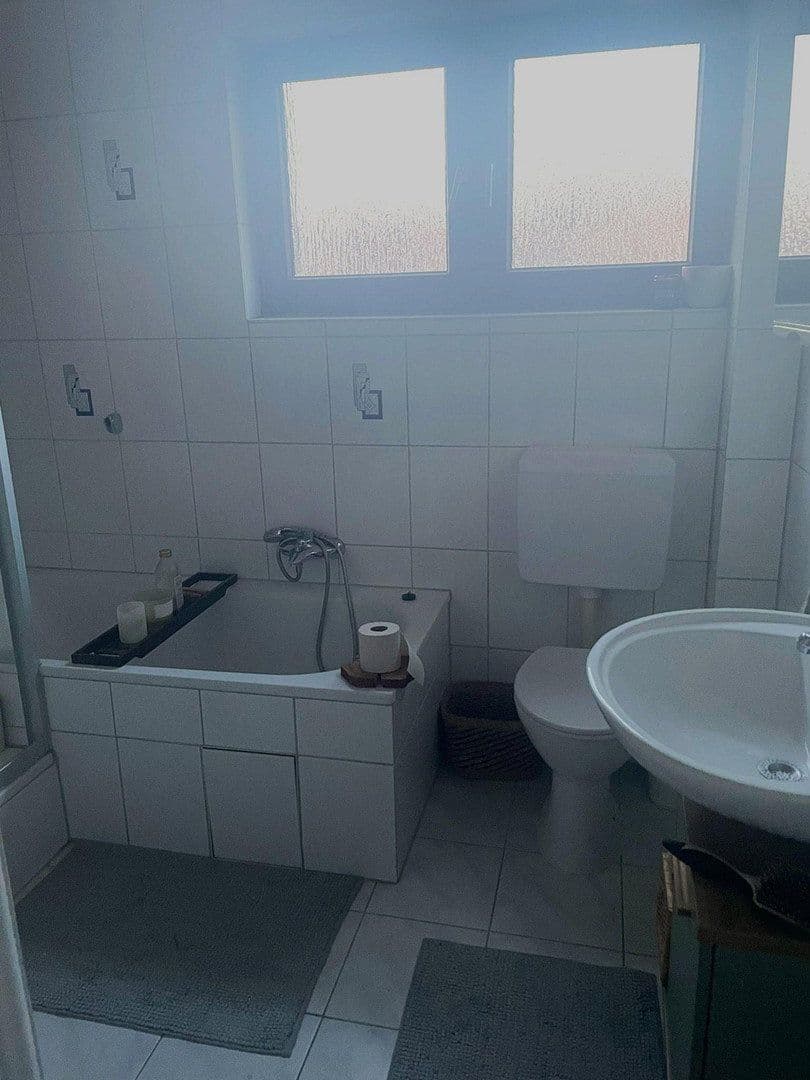 Pronájem bytu 3+1 105 m², Hartenauer Straße 45, Bickenbach, Hessen Pronájem bytu 3+1 105 m², Hartenauer Straße 45, Bickenbach, Hessen