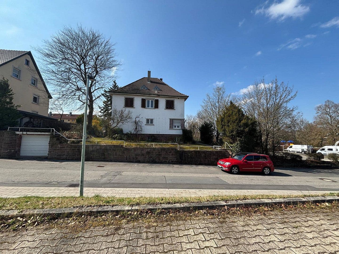 Prodej domu 176 m², pozemek 851 m², Präs.-Wittemann-Str. 13, Buchen (Odenwald), Bádensko-Württembersko Prodej domu 176 m², pozemek 851 m², Präs.-Wittemann-Str. 13, Buchen (Odenwald), Bádensko-Württembersko