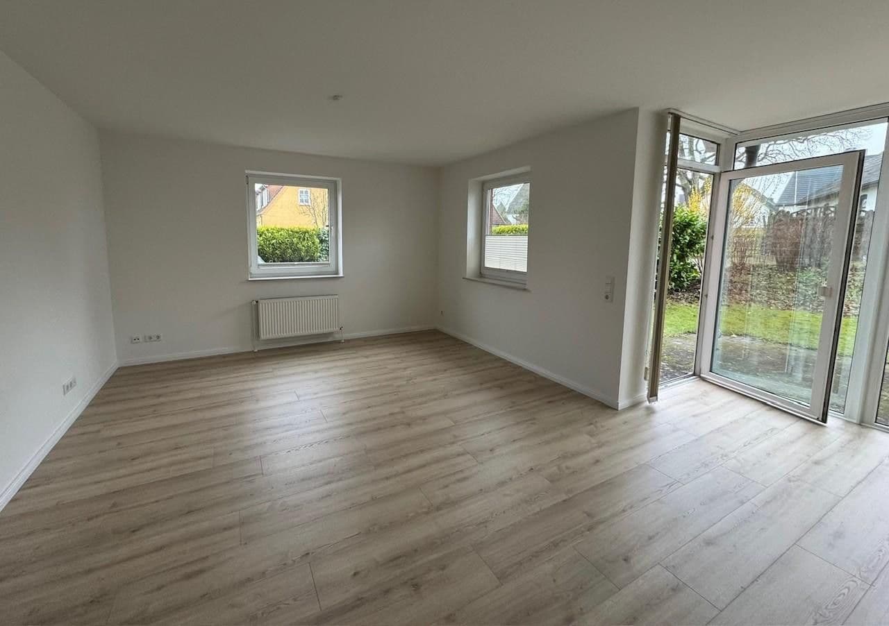 Prodej domu 130 m², pozemek 354 m², Busdorf, Šlesvicko-Holštýnsko Prodej domu 130 m², pozemek 354 m², Busdorf, Šlesvicko-Holštýnsko