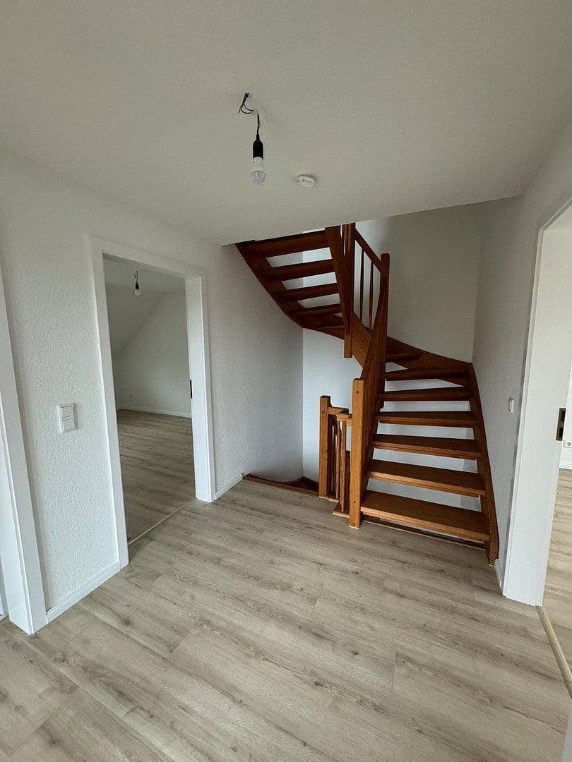 Prodej domu 130 m², pozemek 354 m², Busdorf, Šlesvicko-Holštýnsko Prodej domu 130 m², pozemek 354 m², Busdorf, Šlesvicko-Holštýnsko
