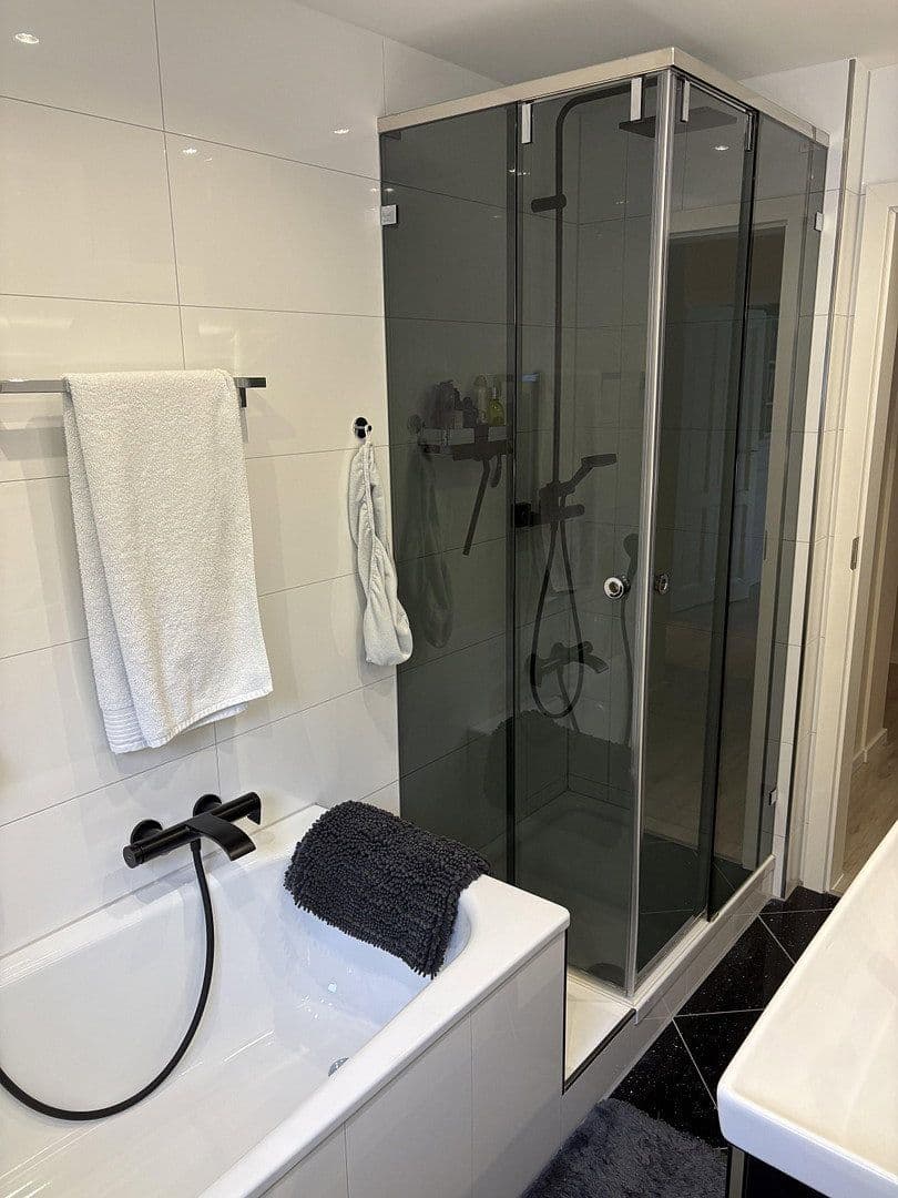 Prodej domu 230 m², pozemek 2.070 m², Bergisch Gladbach, Severní Porýní-Vestfálsko Prodej domu 230 m², pozemek 2.070 m², Bergisch Gladbach, Severní Porýní-Vestfálsko