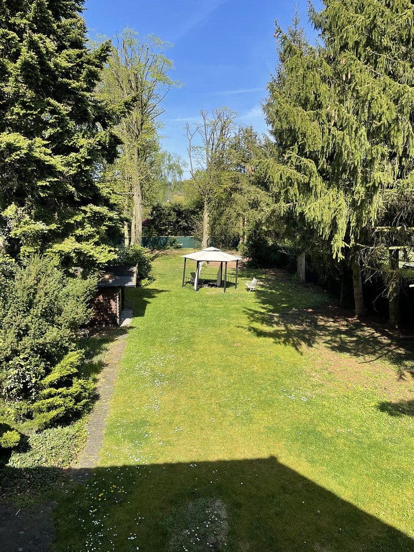 Prodej domu 230 m², pozemek 2.070 m², Bergisch Gladbach, Severní Porýní-Vestfálsko Prodej domu 230 m², pozemek 2.070 m², Bergisch Gladbach, Severní Porýní-Vestfálsko