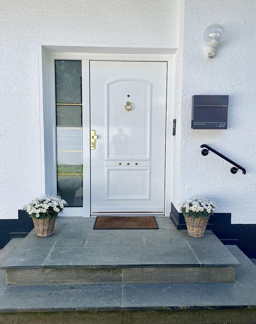 Prodej domu 230 m², pozemek 2.070 m², Bergisch Gladbach, Severní Porýní-Vestfálsko Prodej domu 230 m², pozemek 2.070 m², Bergisch Gladbach, Severní Porýní-Vestfálsko