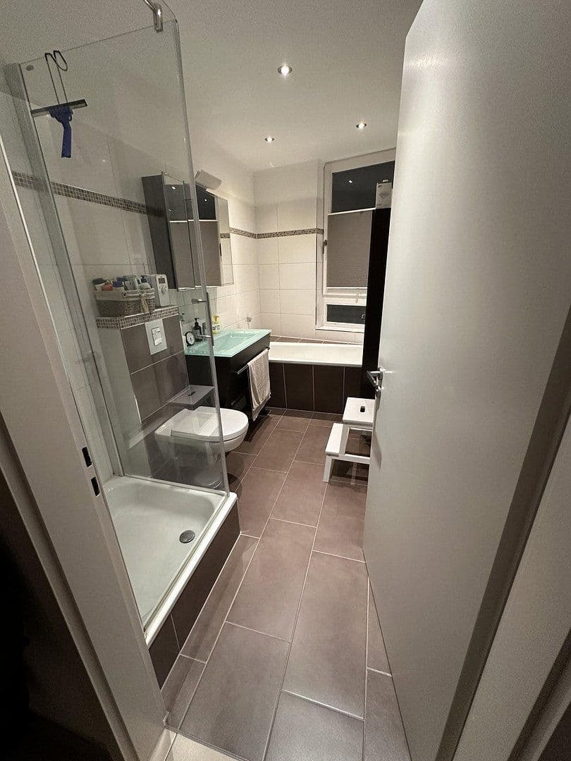 Pronájem bytu 3+1 99 m², Eichelhäherstraße 24, Berlin, Berlín Pronájem bytu 3+1 99 m², Eichelhäherstraße 24, Berlin, Berlín