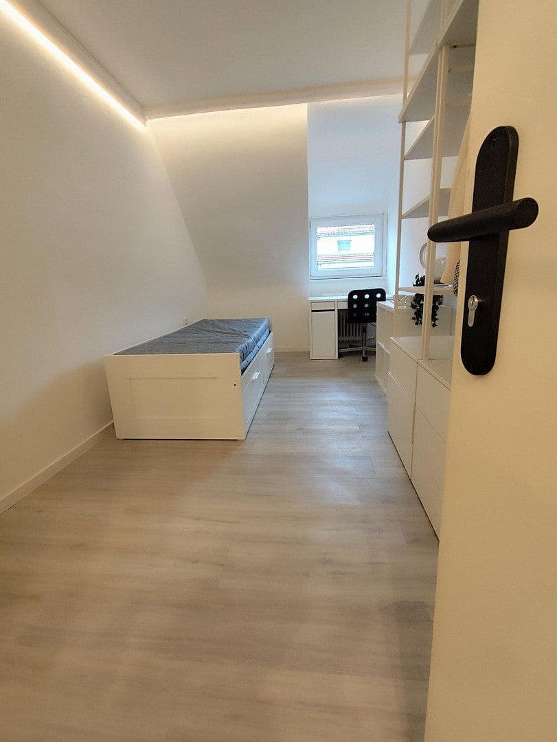 Pronájem bytu 1+1 13 m², Wagenburgstraße 101, Stuttgart, Bádensko-Württembersko Pronájem bytu 1+1 13 m², Wagenburgstraße 101, Stuttgart, Bádensko-Württembersko
